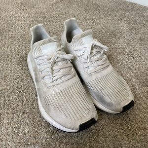 Adidas Swift Run